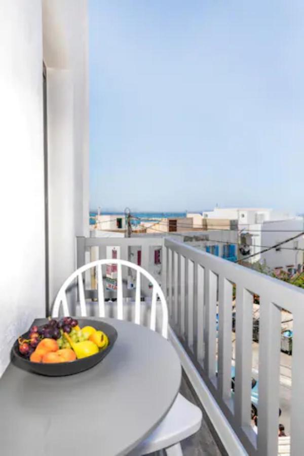 El_Puerto Luxury Port Suites Naxos City Exterior foto